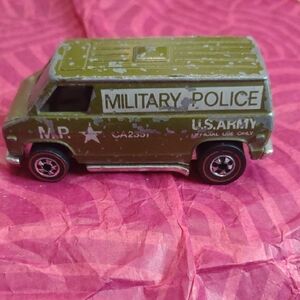 Hot Wheels Redline 1976 Khaki Kooler Military Police Super Van Enamel VINTAGE